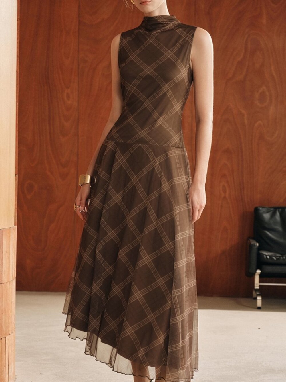 Coffee Elegant Women's Geometric A-Line Mesh Dress - Picture 4 of 7